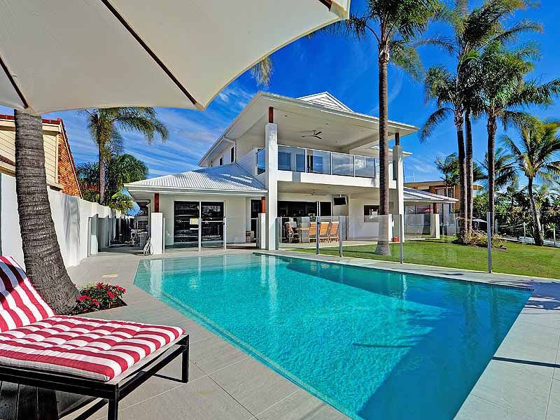 25 Drysdale Place, PARADISE POINT QLD 4216