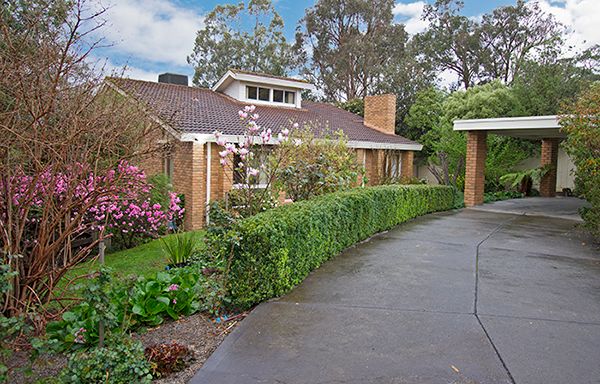 2 Moorina Court, SAINT HELENA, VIC 3088