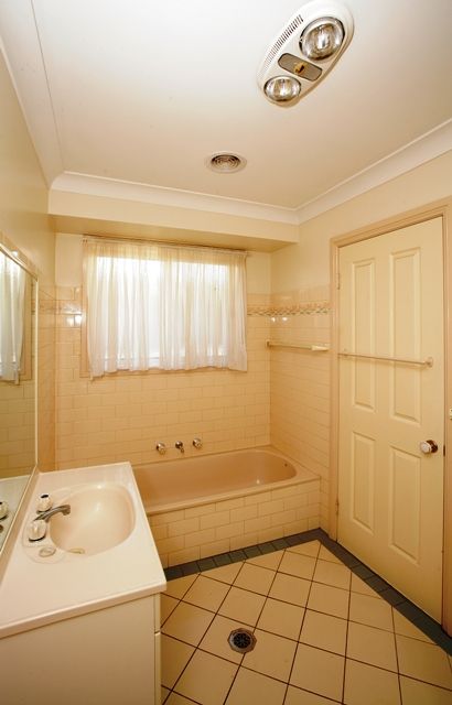 15 Kimberley Drive, TATTON, NSW 2650