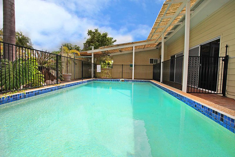 32 Oloway Crescent, ALEXANDRA HEADLAND, QLD 4572