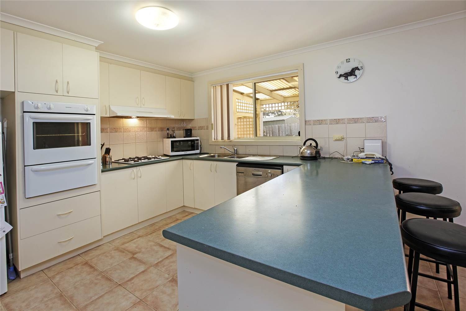 15 Lipson Drive, LARA, VIC 3212