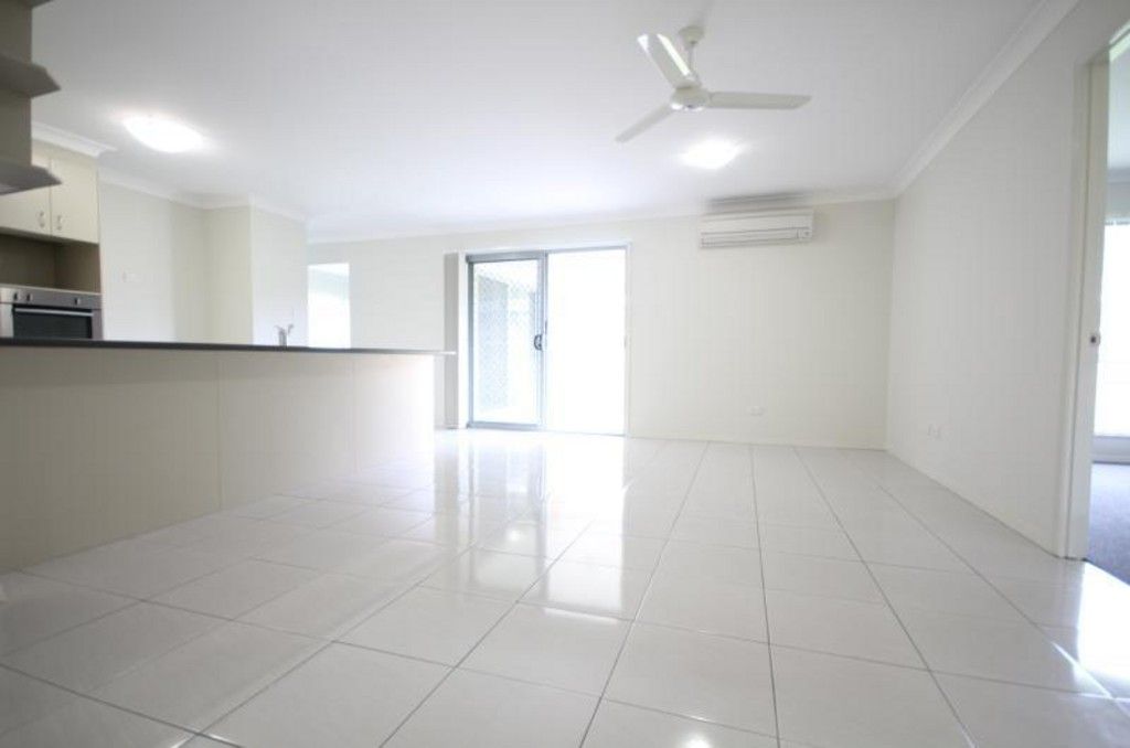 11 Polyanna Court, LOGANLEA, QLD 4131