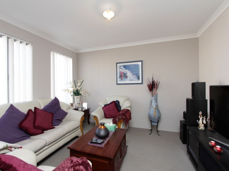 2/39 Russell Street, EAST CANNINGTON, WA 6107