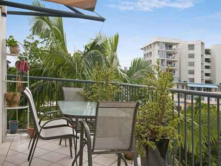 6/77 Memorial Avenue, COTTON TREE, QLD 4558