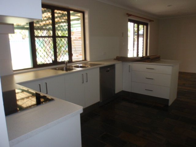 5  Butler Place, EMERALD, QLD 4720