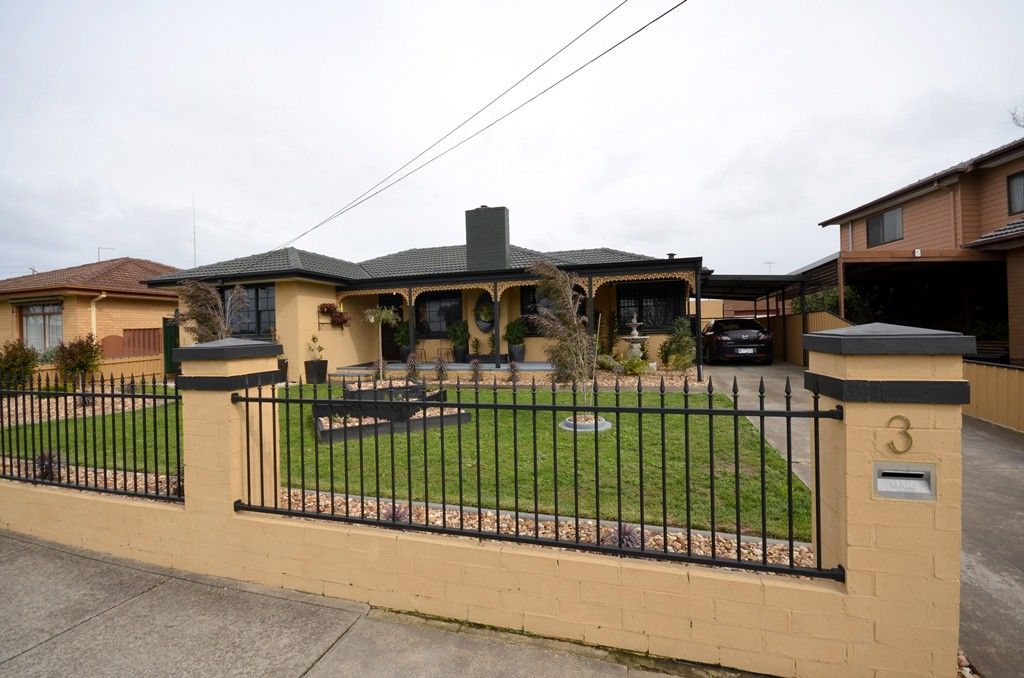 3 Walton Street, WENDOUREE, VIC 3355