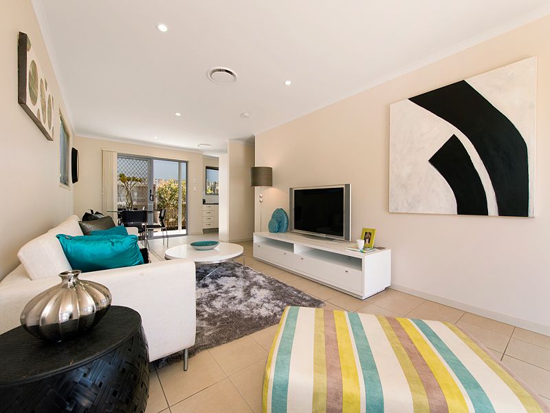 13 Sinclair Street, MOOROOKA, QLD 4105