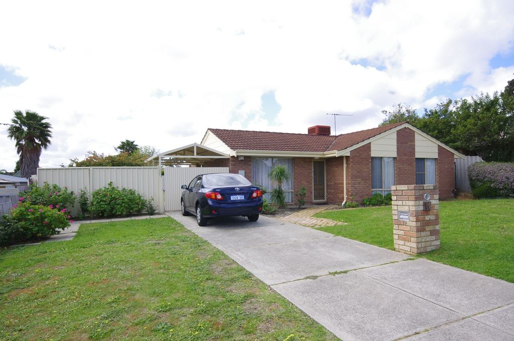 11 Augustus Way, MARANGAROO, WA 6064