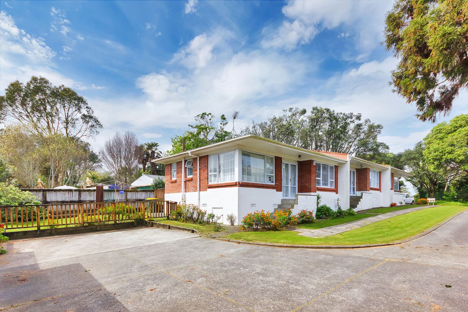 15 Freshney Place, MANUREWA, Manukau City