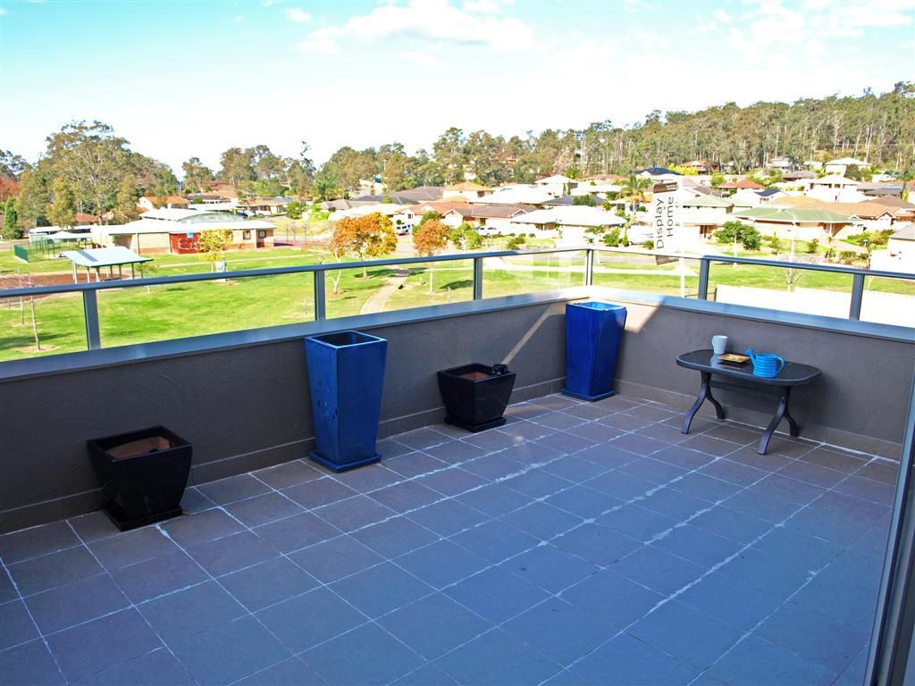 3/2A Nicole Close, WATANOBBI, NSW 2259