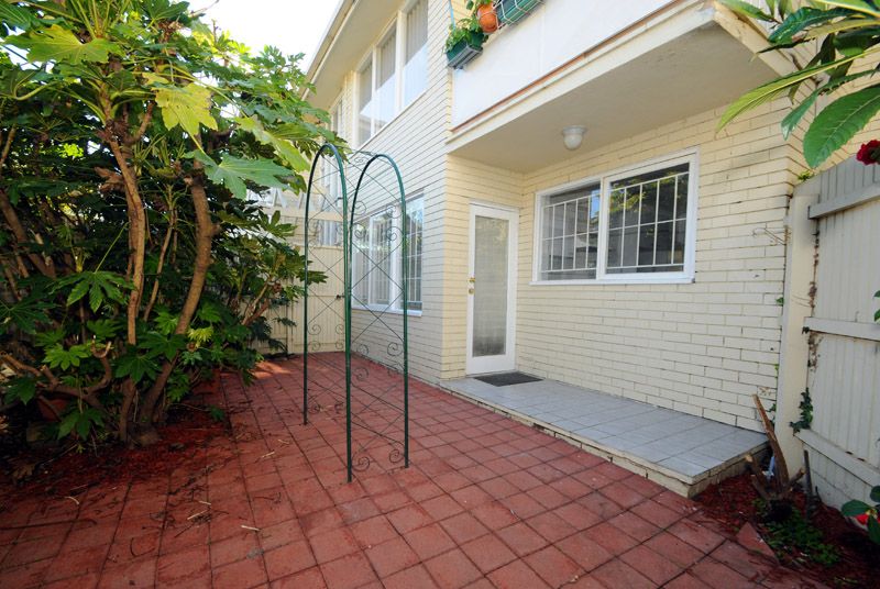 4/8 Kokaribb Road, CARNEGIE, VIC 3163