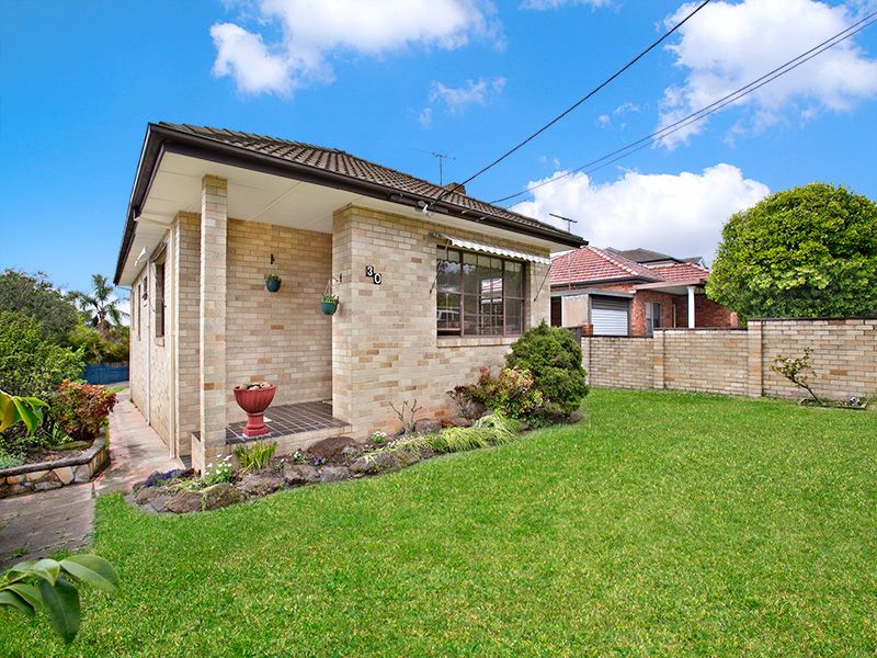 30 Eighth Avenue, JANNALI NSW 2226
