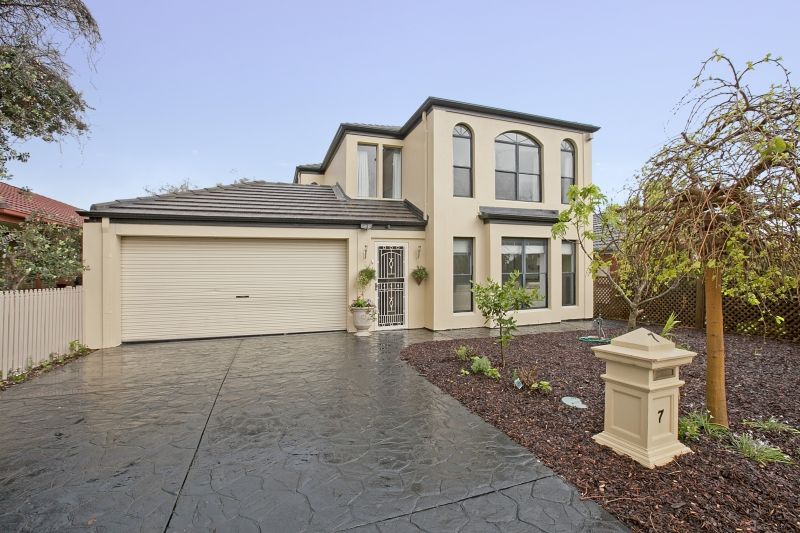 7 Abbey Close, HOLDEN HILL SA 5088
