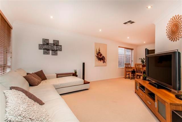 22 Torquay Terrace, GLENMORE PARK, NSW 2745