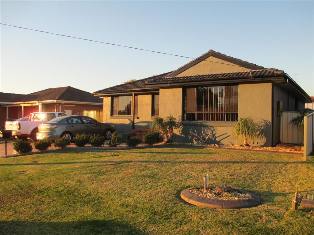 19 Brigadoon Circuit, OAK FLATS, NSW 2529