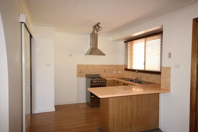 6 Namatjira Place, EAGLE VALE, NSW 2558