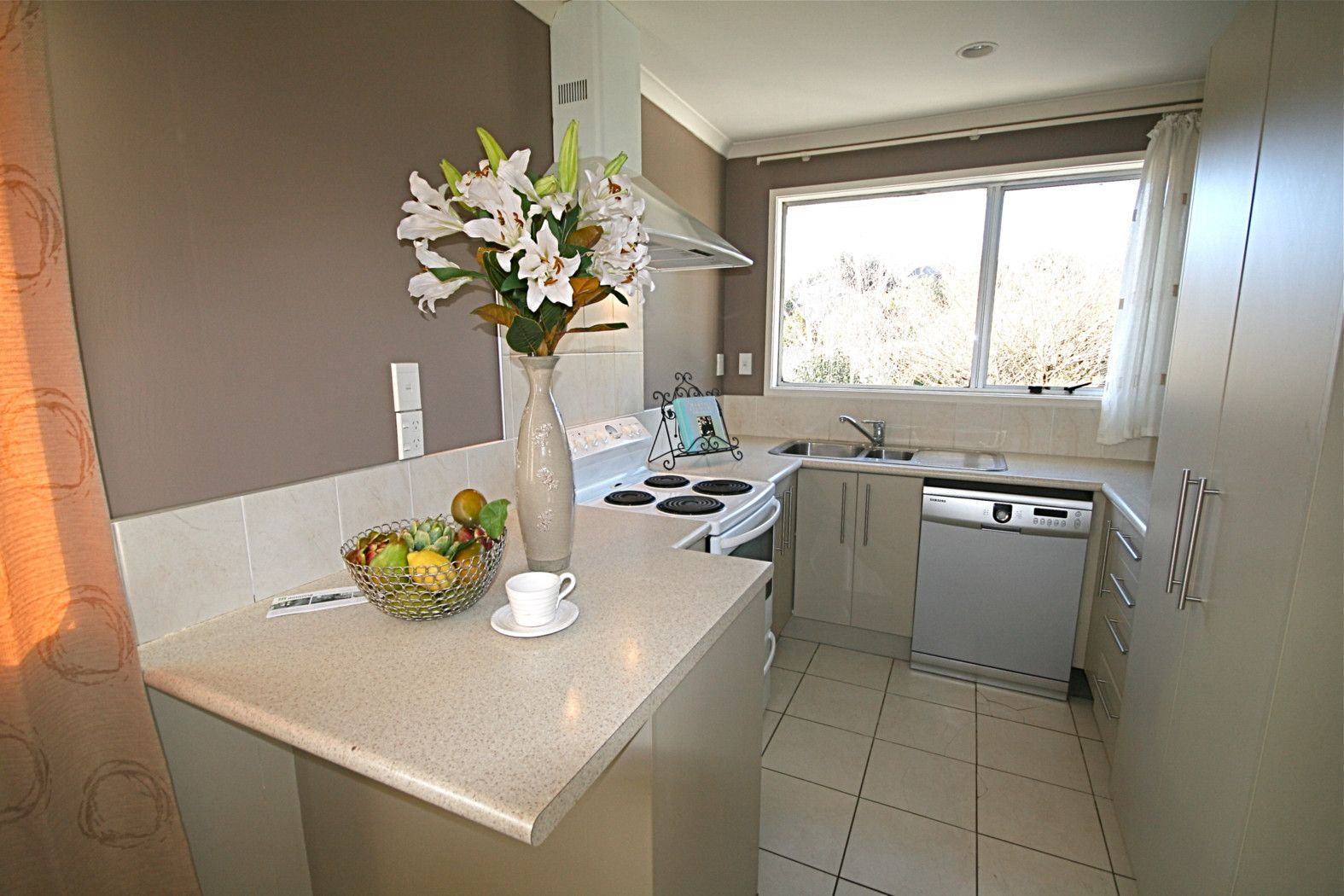 83 Advene Road, COCKLE BAY, Manukau City