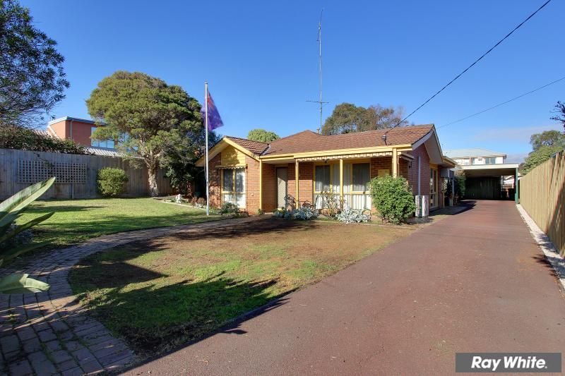 12 Ti-Tree Grove, MORNINGTON VIC 3931