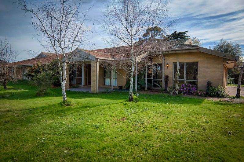43 Rogers Street, PAKENHAM, VIC 3810
