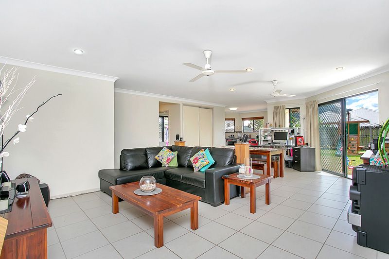 REDLYNCH, QLD 4870