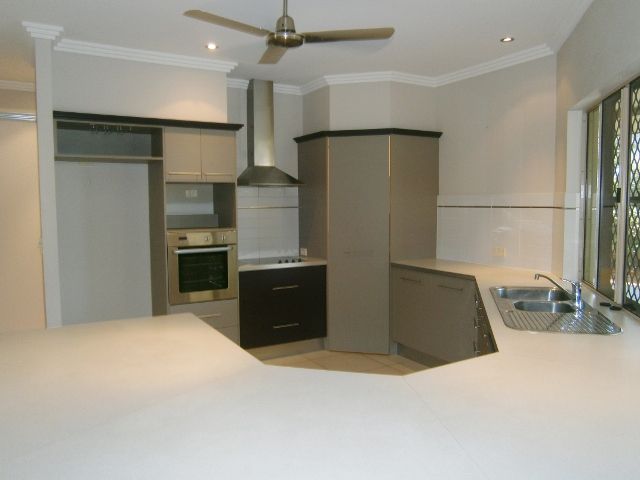26 Moore Road, KEWARRA BEACH, QLD 4879