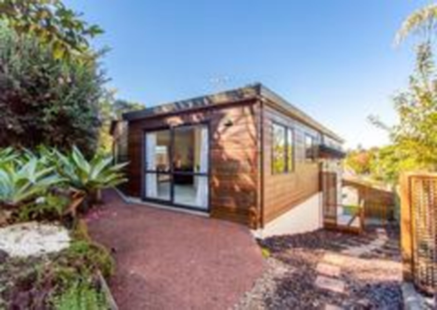 55A Maxwelton Drive, MAIRANGI BAY, North Shore City