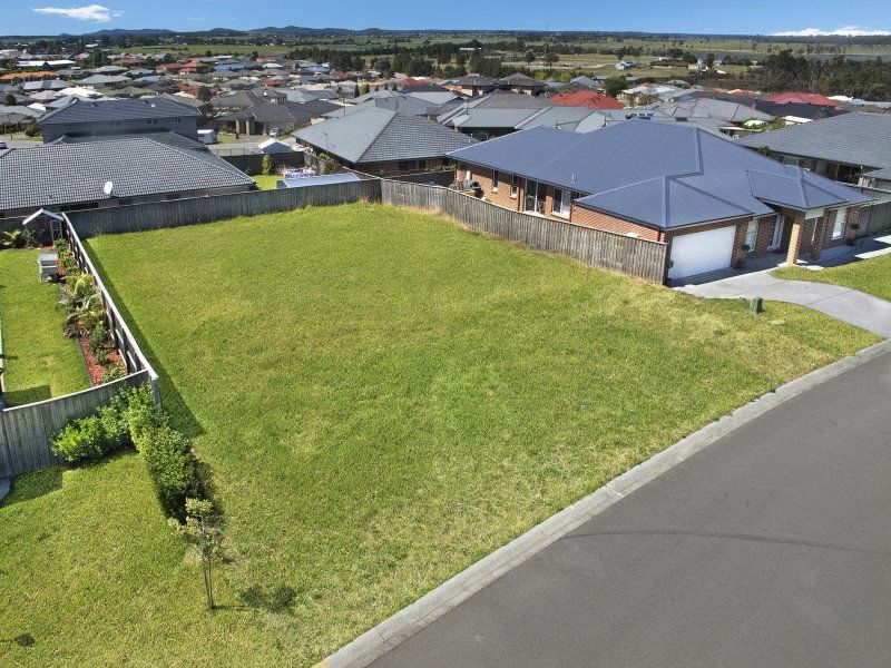 54 Stanton Drive, RAWORTH, NSW 2321