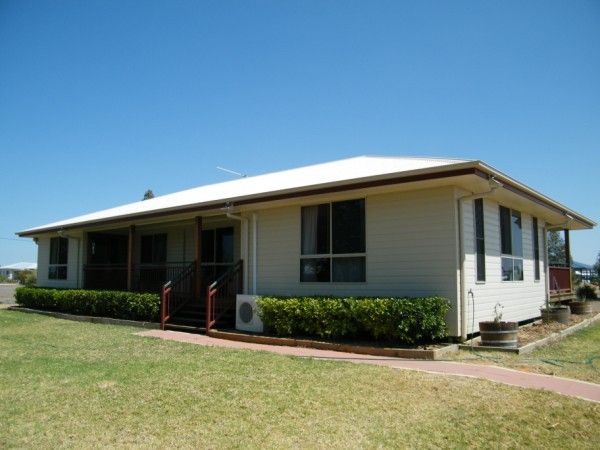 30 Elder Street, CHINCHILLA QLD 4413