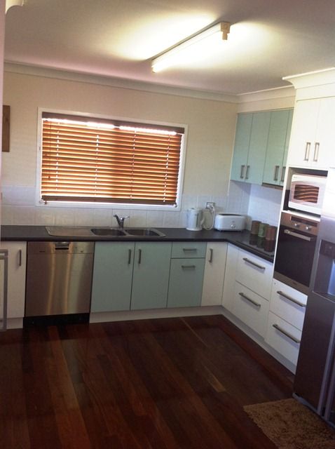 27 Campbell Street, CLINTON, QLD 4680