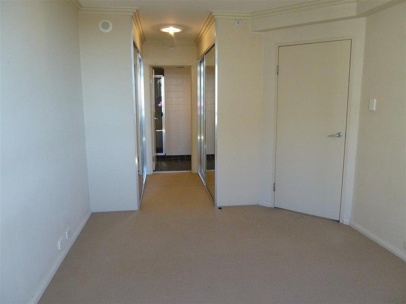 612/1 Sergeants Lane, ST LEONARDS, NSW 2065