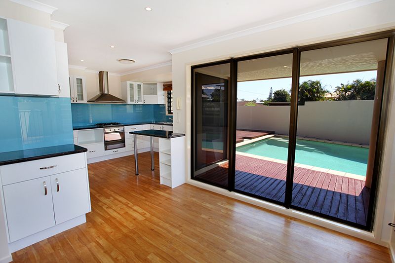 27 Brentwood Avenue, MOOLOOLABA, QLD 4557