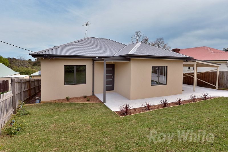 38 Tulip Crescent, BORONIA VIC 3155