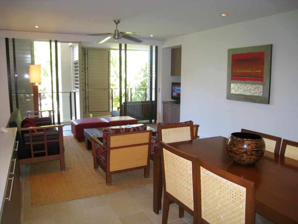 PALM COVE, QLD 4879
