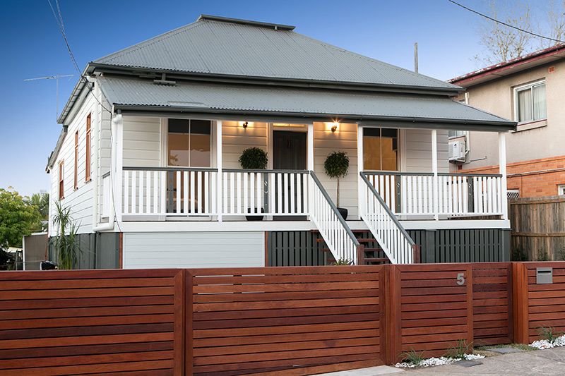 5 Grattan Street, WOOLLOONGABBA QLD 4102