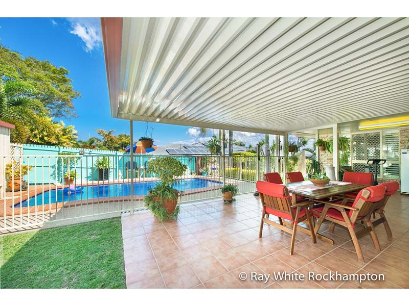 30 Rosewood Drive, NORMAN GARDENS, QLD 4701