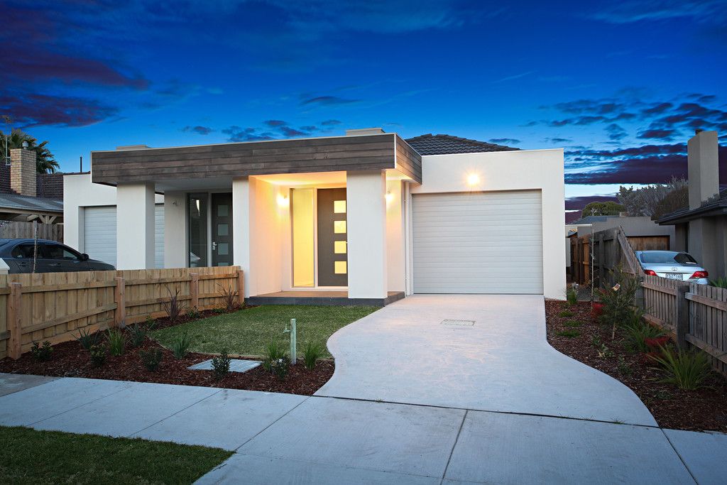 8A Carinya Road, BENTLEIGH EAST, VIC 3165