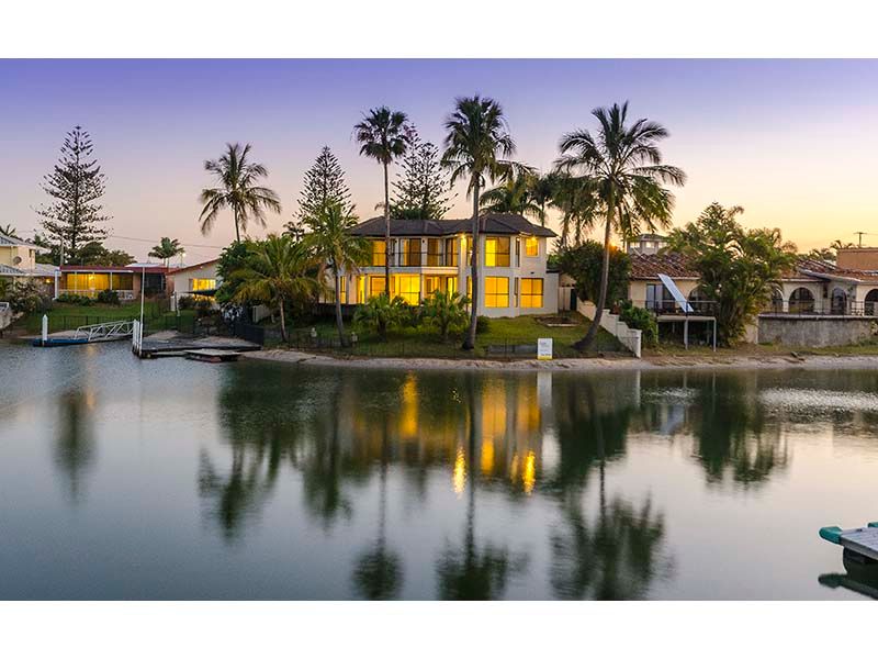 117 Amalfi Drive, ISLE OF CAPRI, QLD 4217