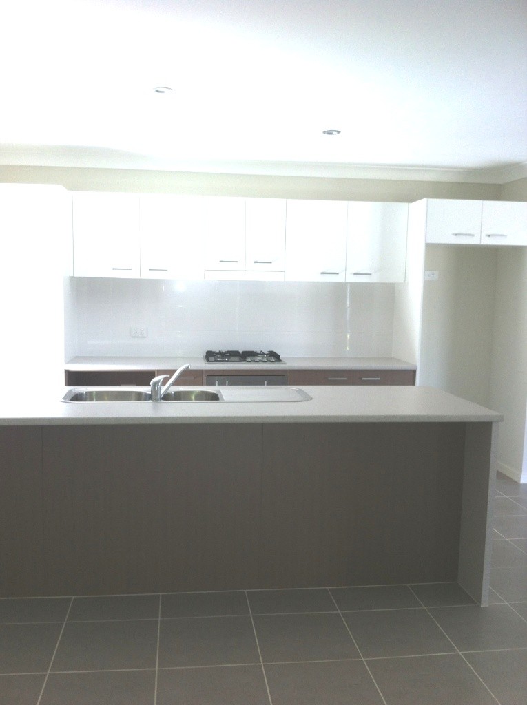 1 Sharp Avenue, JORDAN SPRINGS, NSW 2747