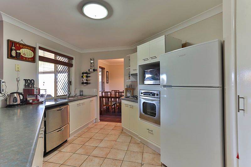 219 Stenner Street, CENTENARY HEIGHTS, QLD 4350