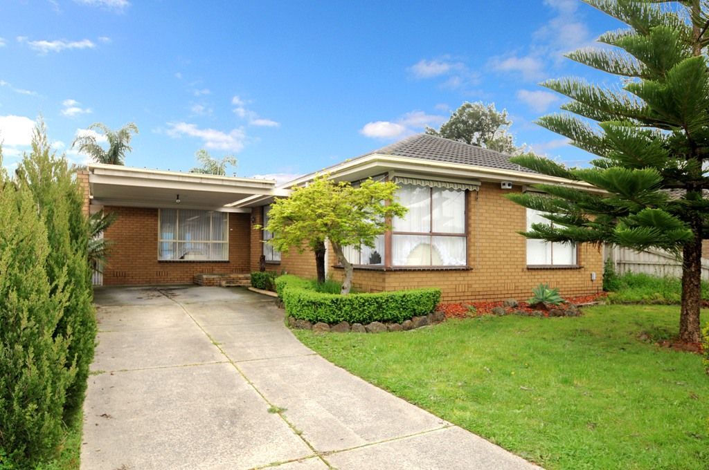 18 Bellarine Court, KEYSBOROUGH VIC 3173