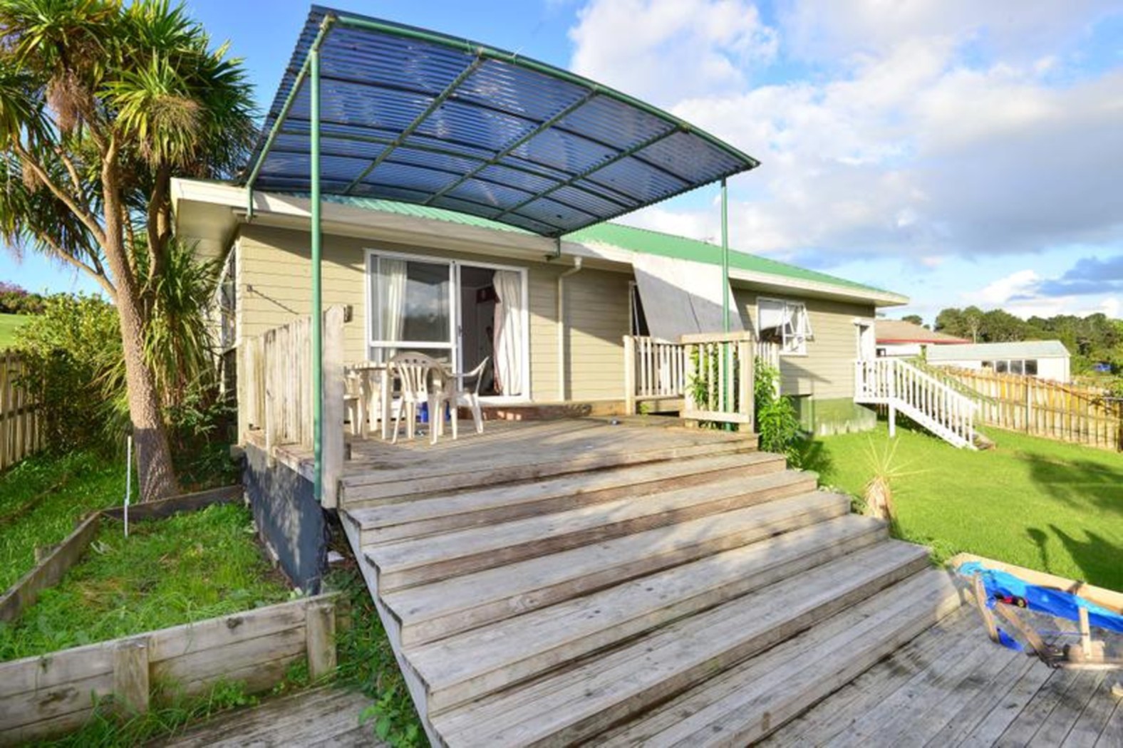 12 Rook Place, UNSWORTH HEIGHTS, North Shore City