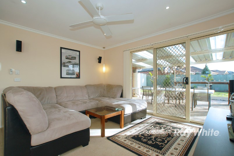 9 Scotsdale Drive, CRANBOURNE EAST, VIC 3977