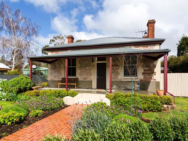 23 Hampden Road, MOUNT BARKER, SA 5251