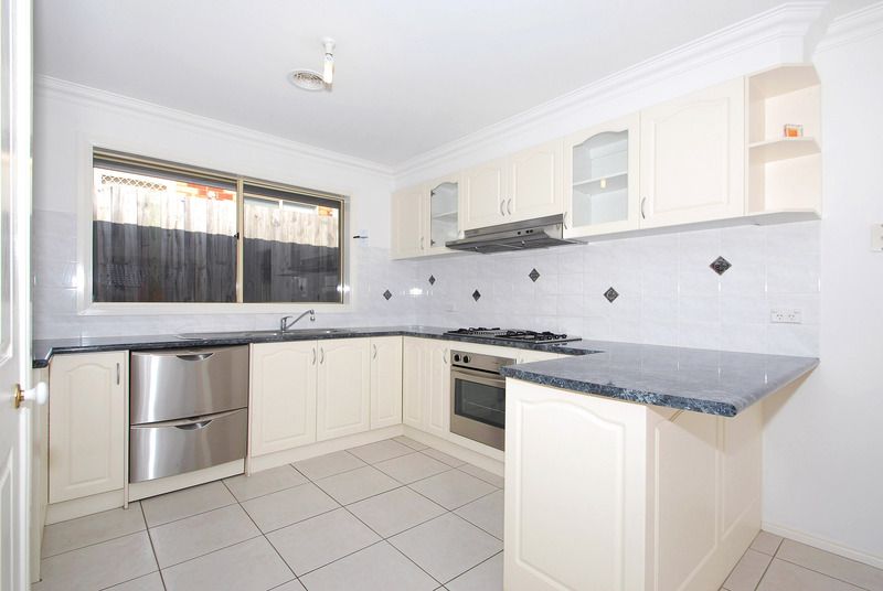 8 Grove Court, CARRUM DOWNS, VIC 3201