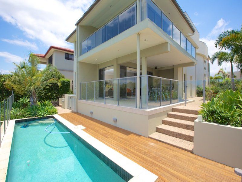 6187 Bolsena Court, HOPE ISLAND, QLD 4212