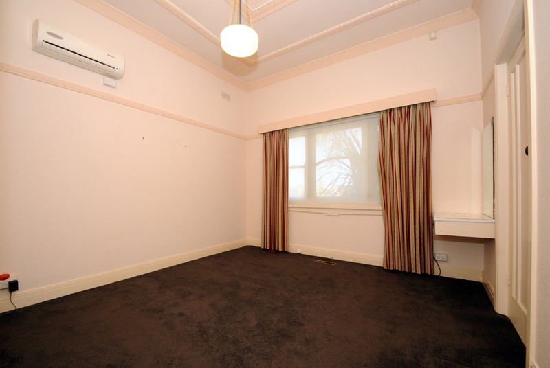 585a North Road, ORMOND, VIC 3204