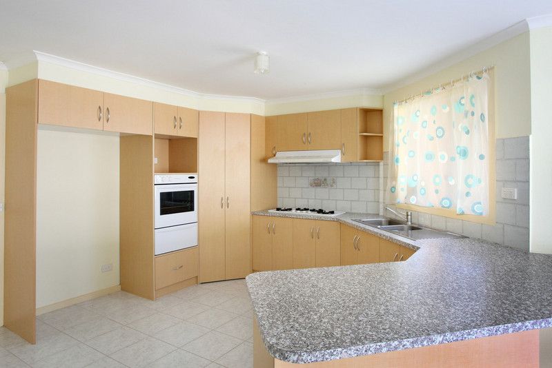 2/12 Euroka Street, CHADSTONE, VIC 3148
