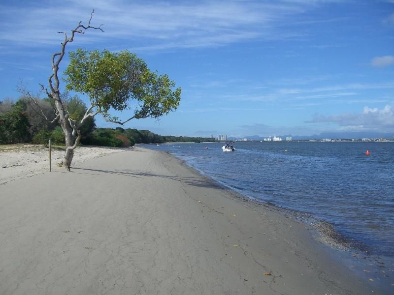 SOUTH STRADBROKE, SOUTH STRADBROKE, QLD 4216