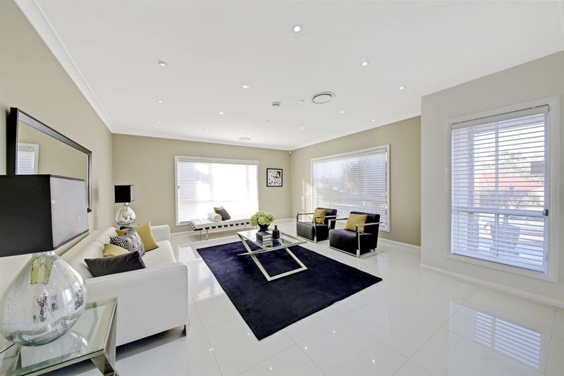 4 Bernoth Close, EDENSOR PARK, NSW 2176