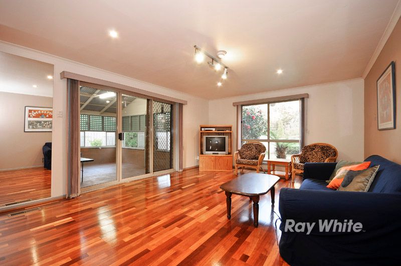 4 Sally Close, WANTIRNA SOUTH, VIC 3152